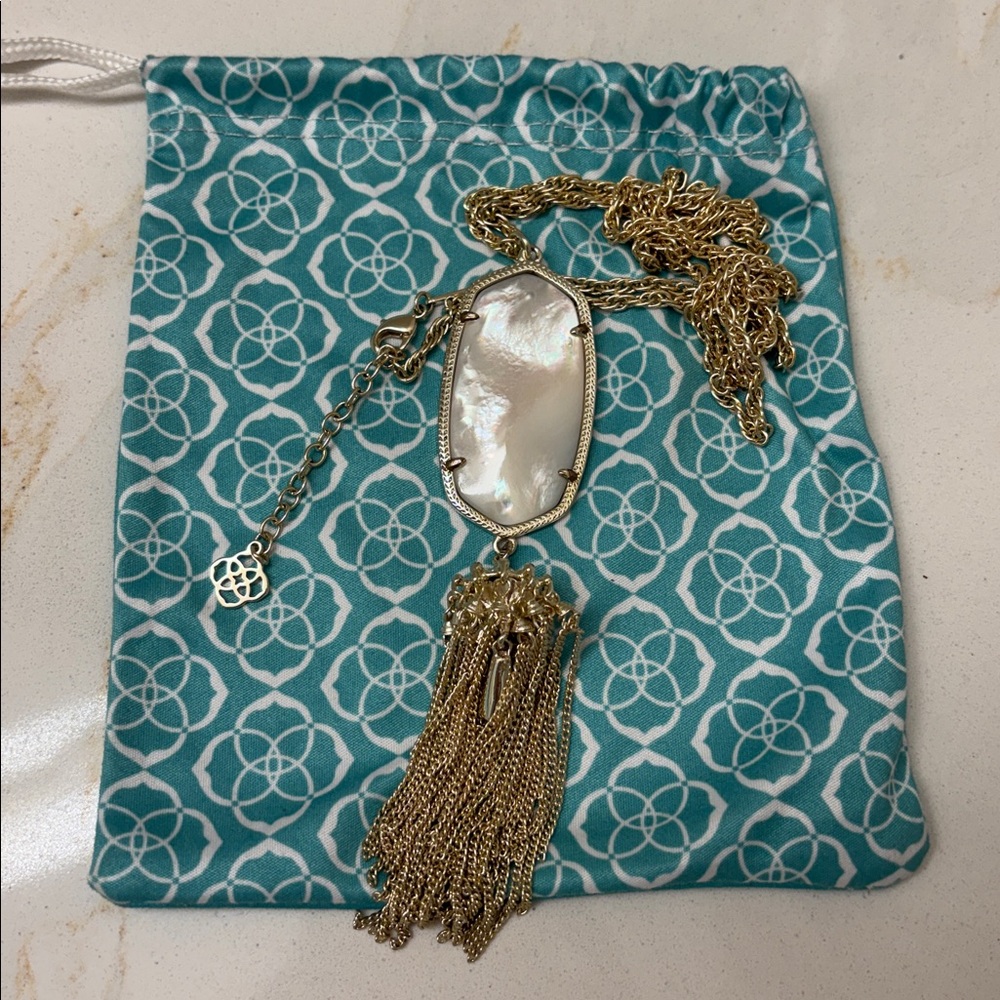 Kendra Scott Rayne Gold tassel Necklace with White mother of pearl Pendant - Picture 5 of 5